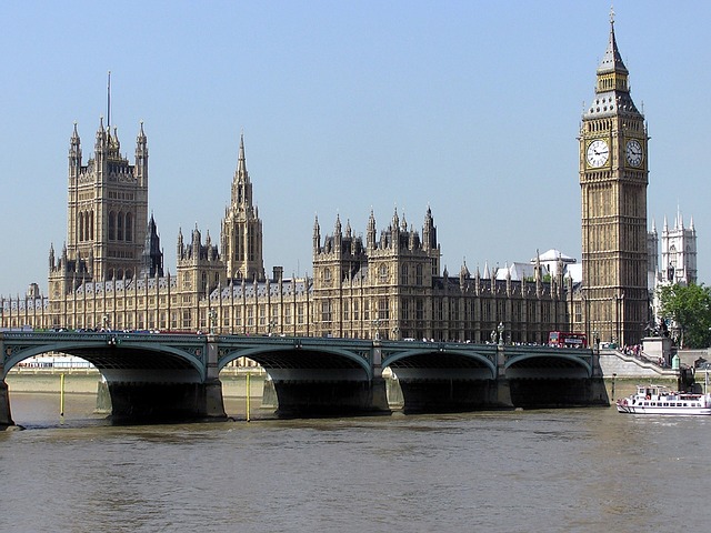 houses-of-parliament-544758_640